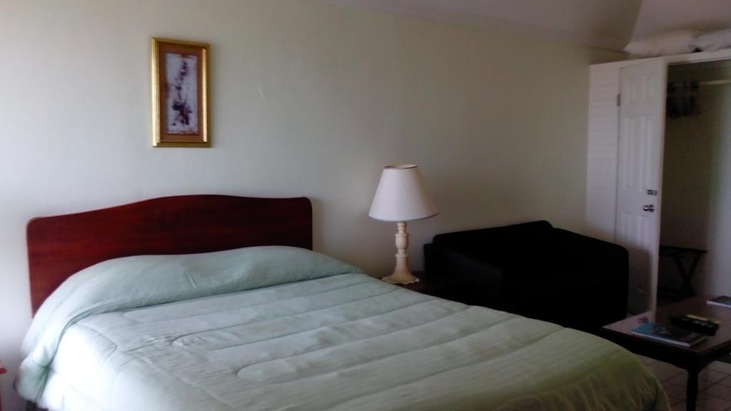 Hotel Relax Resort Montego Bay Exterior foto